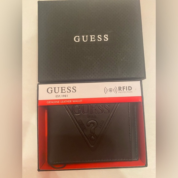 Guess Genuine Leather Wallet RFID Protection Black NWT - Picture 1 of 8
